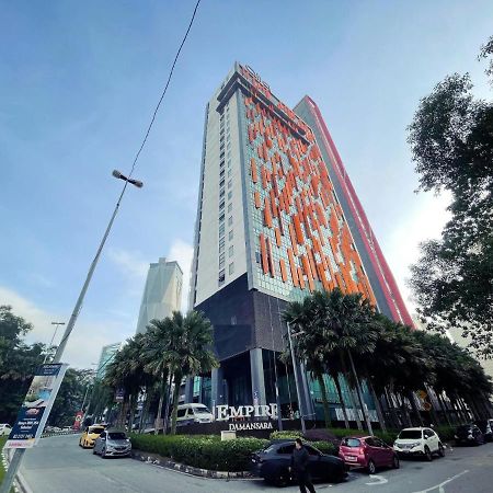 Hôtel Q Damansara By Trillionz à Petaling Jaya Extérieur photo