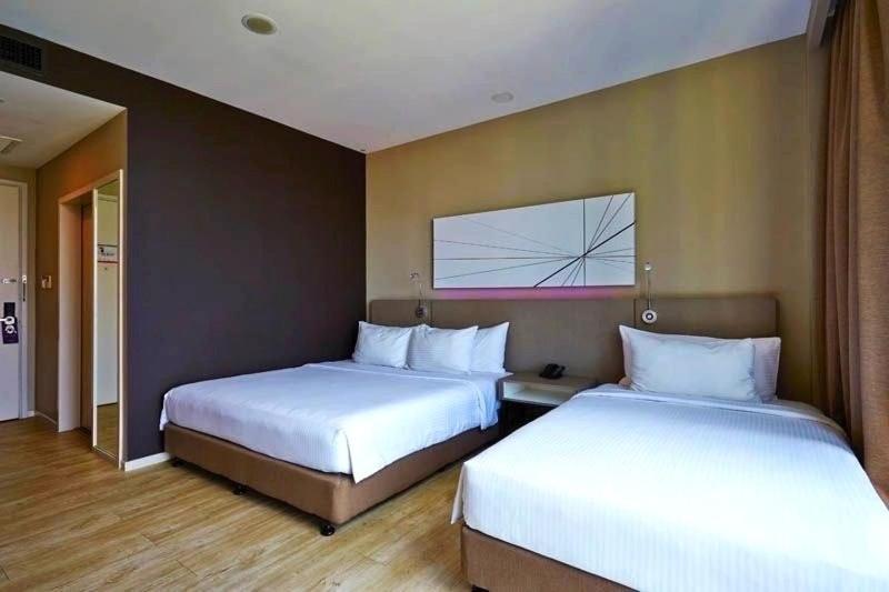 Hôtel Q Damansara By Trillionz à Petaling Jaya Extérieur photo